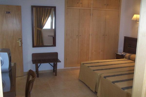Hotel Tio Felipe Карбонерас Номер фото