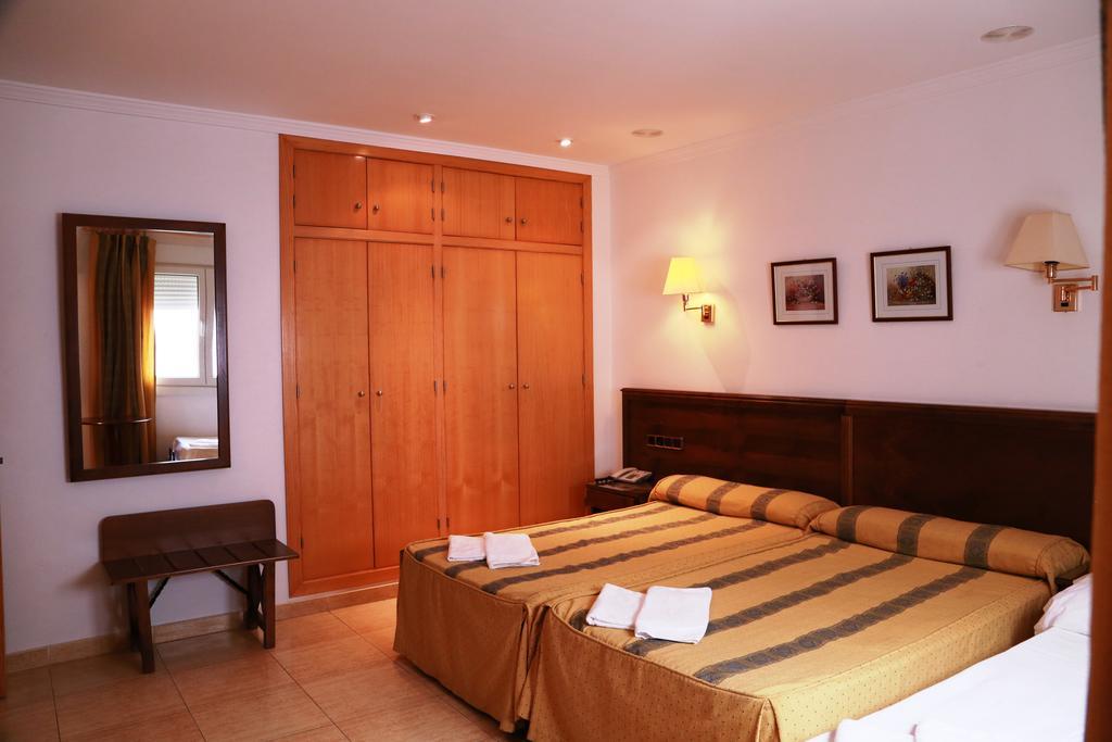 Hotel Tio Felipe Карбонерас Экстерьер фото